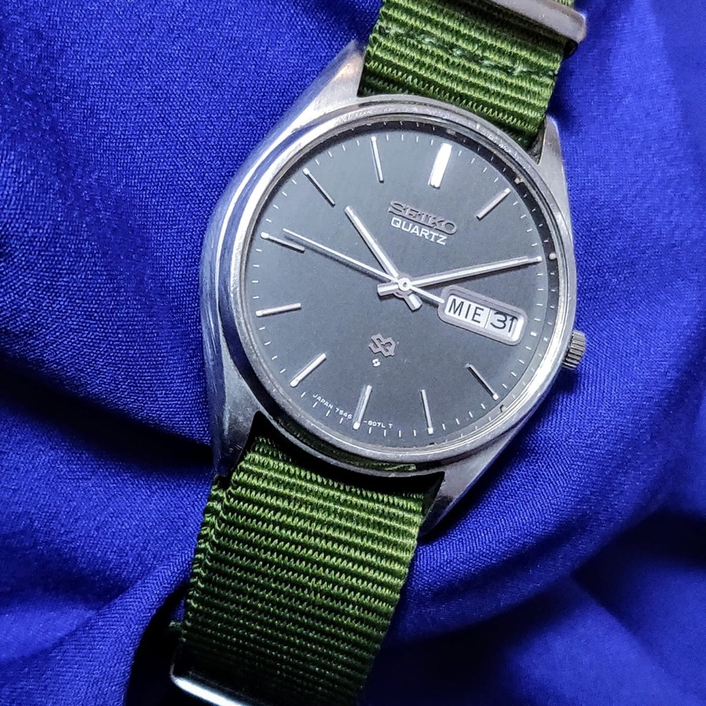 Seiko 7546 Day Date Vintage Men's Watch Collectible - Picture 3 of 9